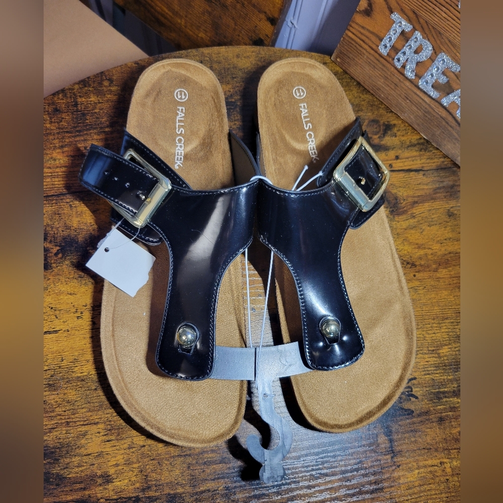 Falls Creek Black thong Sandals with goldtone Buckle Accents size 11